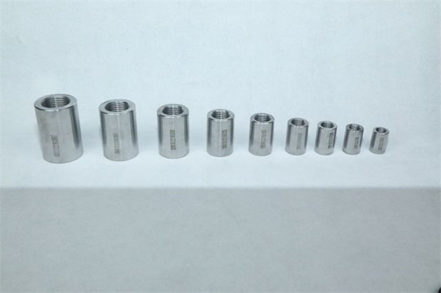 新龙一级45号直螺纹钢筋套筒